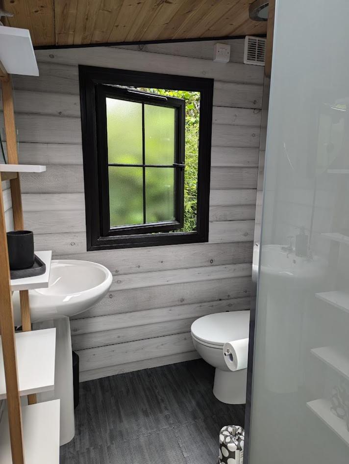 'Monktonmead Lodge' In Secluded Setting, With Private Indoor Pool. Ryde  Exterior foto