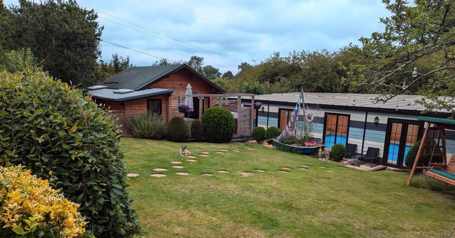 'Monktonmead Lodge' In Secluded Setting, With Private Indoor Pool. Ryde  Exterior foto