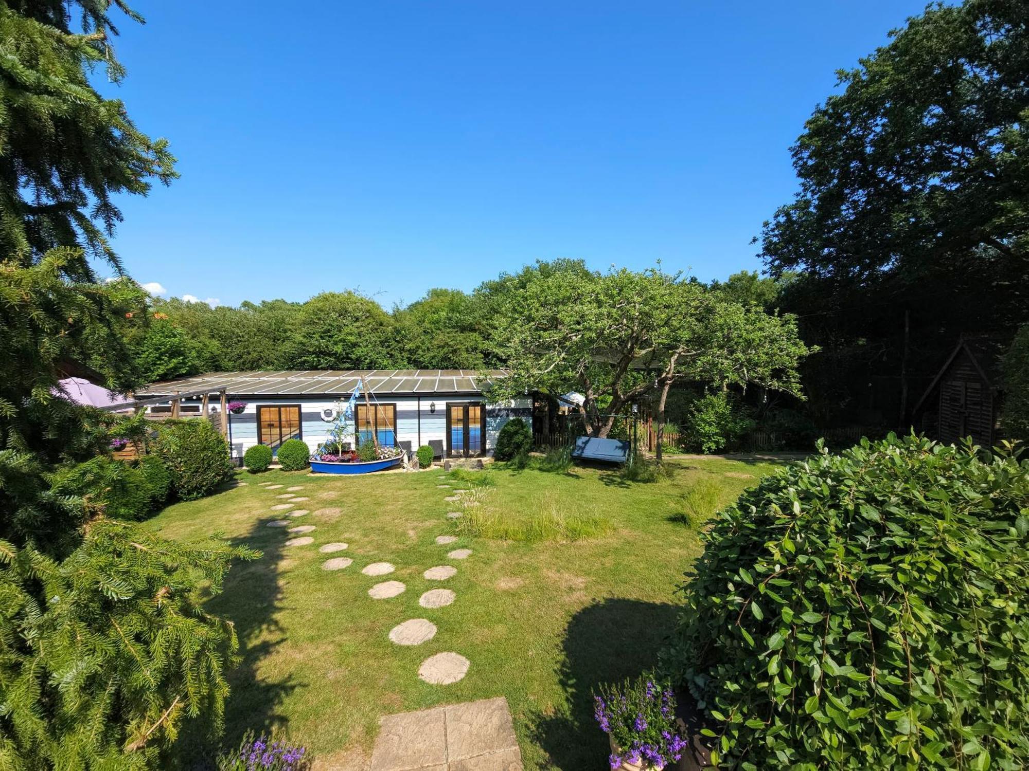 'Monktonmead Lodge' In Secluded Setting, With Private Indoor Pool. Ryde  Exterior foto